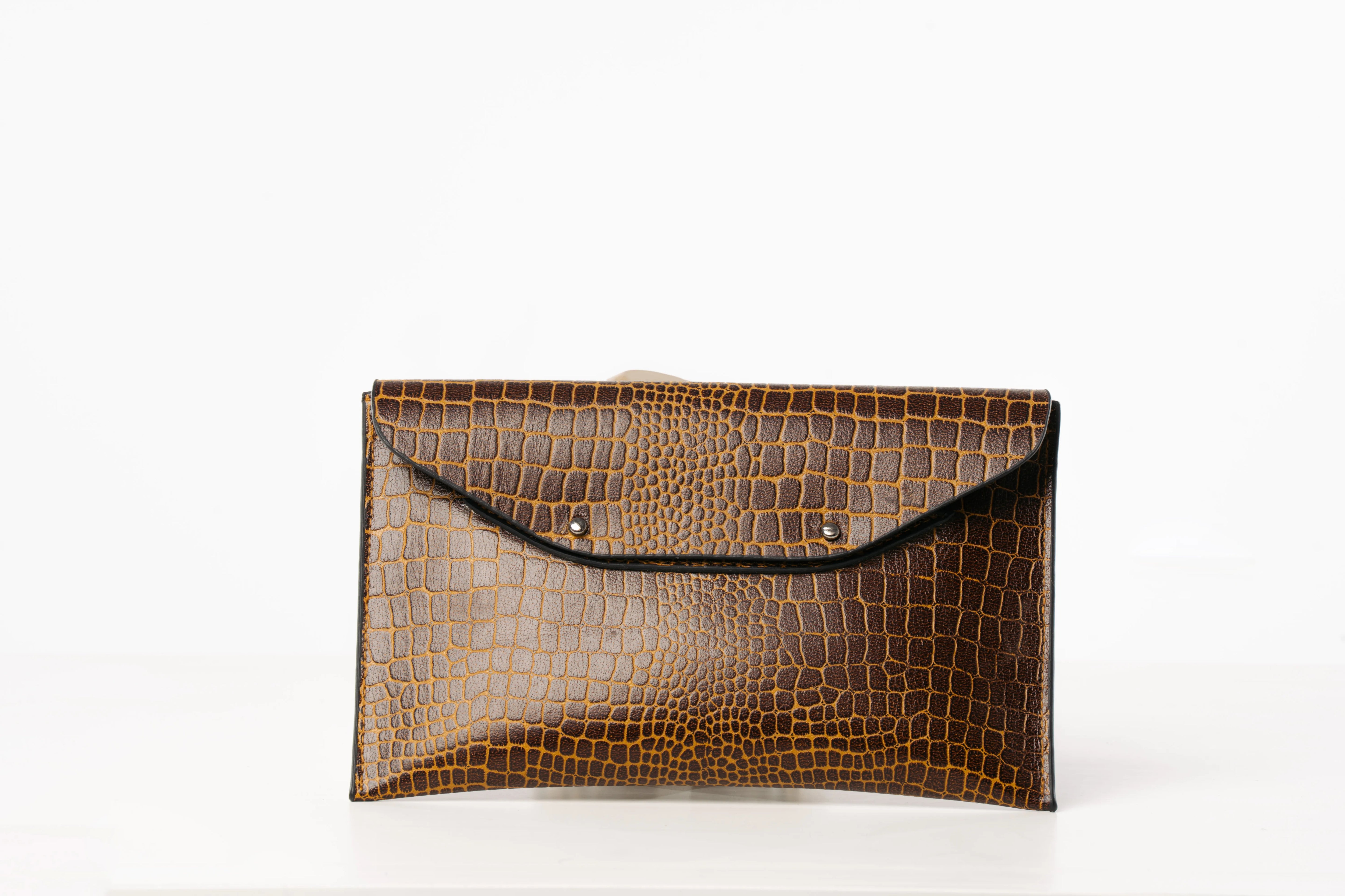 Rovelle Clutch